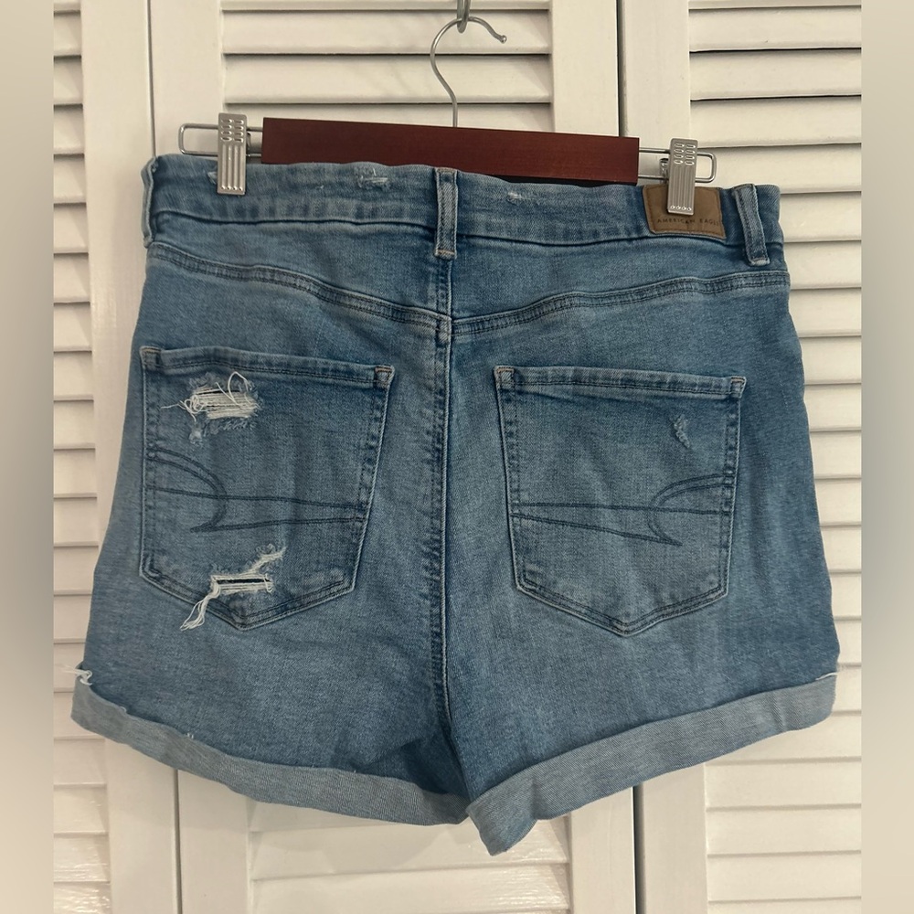 American Eagle Outfitters Distressed Curvy Hi Rise Shortie Jean Shorts size 12 - Picture 4 of 7